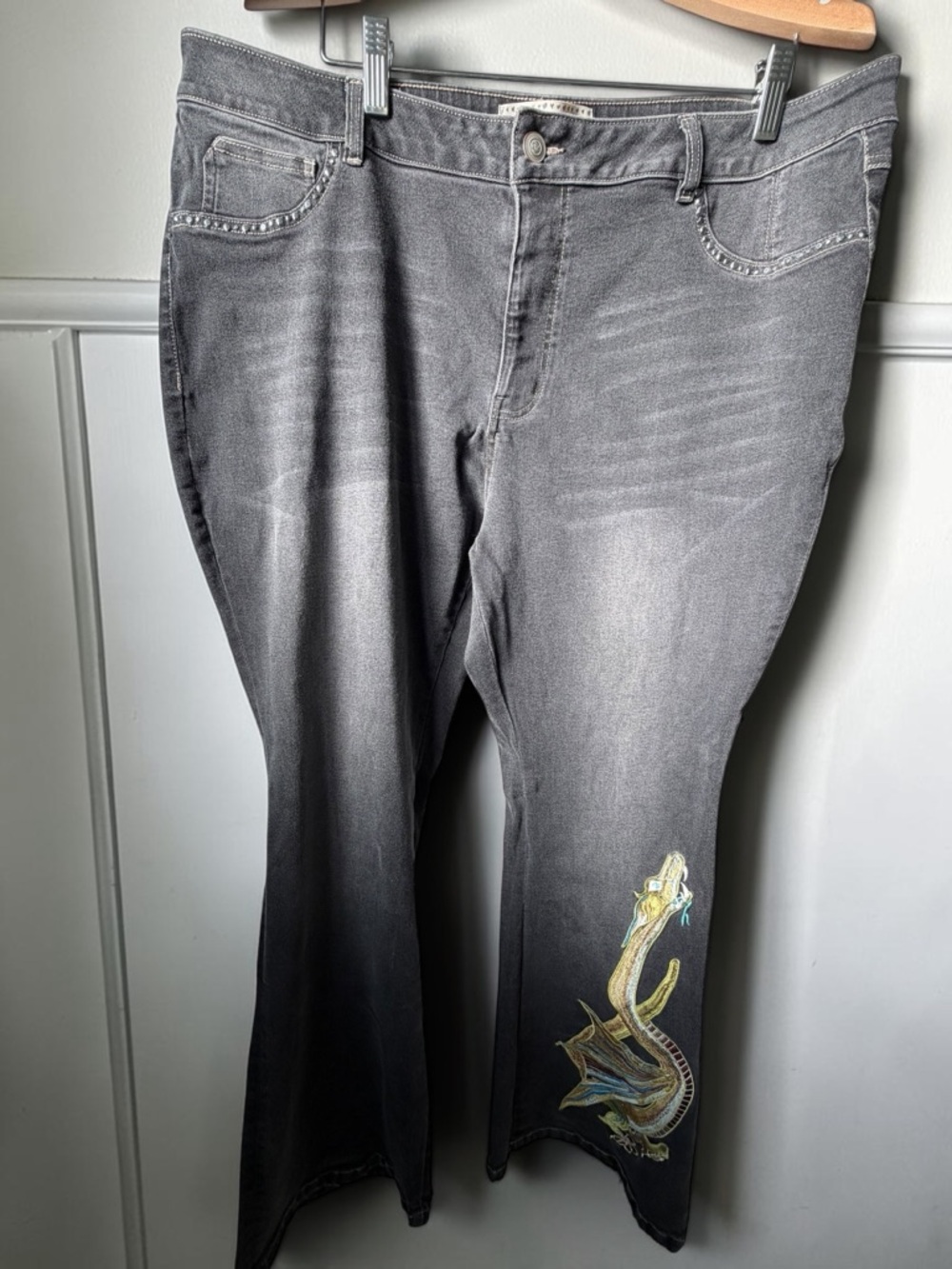 Sheryl Crow Gray Embroidered Dragon Jeans High Rise Wide Leg Plus Boho